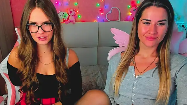 hotty_girls_here webcam
