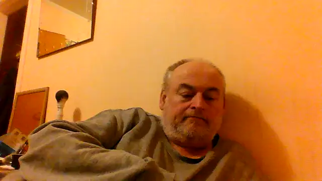 qzwxecrvtbynumi webcam