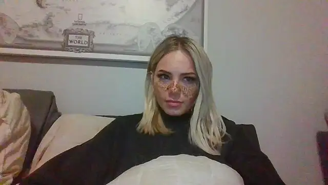 Britneycherry webcam
