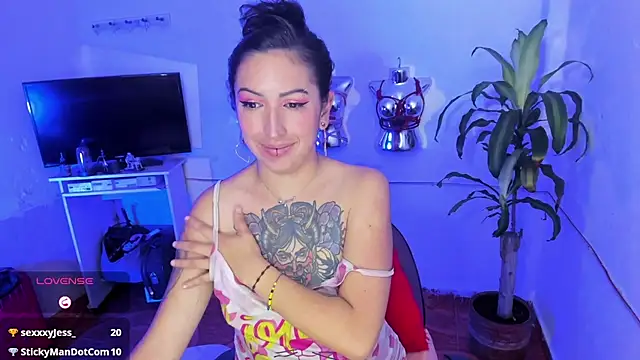 LucyStrike_
