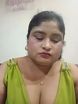 hornyriyanka webcam
