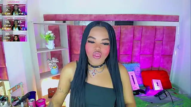 KayleighDreams_ webcam