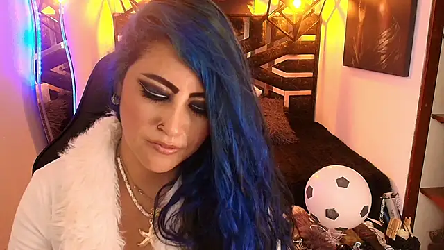 scarleth_blue webcam