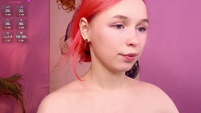 NaomiYoru webcam