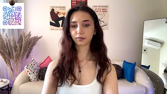 LinaMour webcam