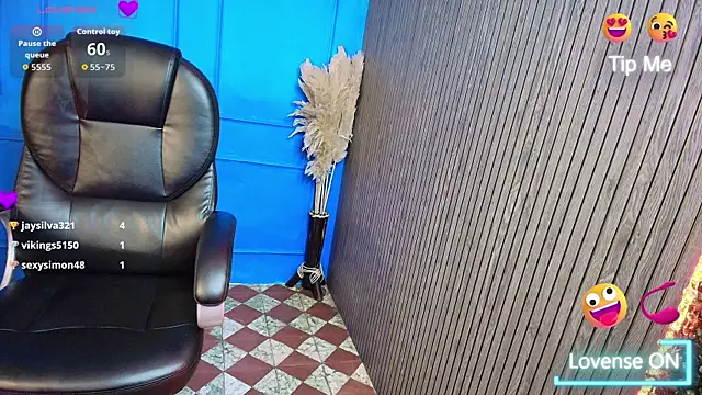 Nikki_Vesper webcam