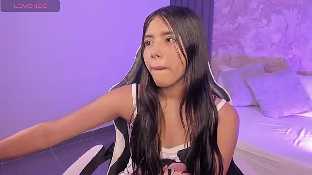 megan_thorp webcam