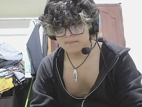 layom_21 webcam