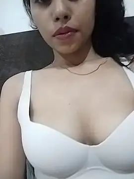 Nikitahot83 webcam