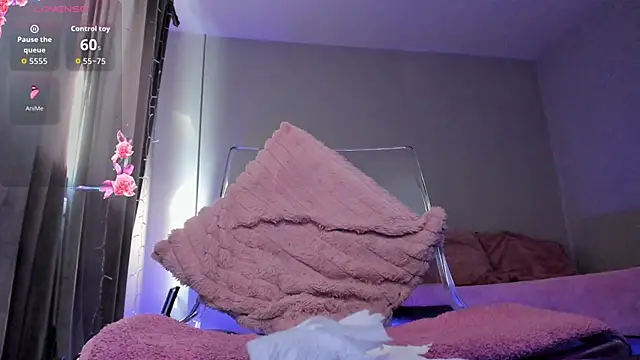 kyliejo18 webcam