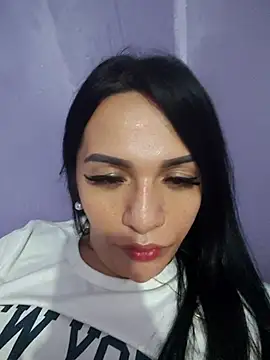 Yourbabyshane webcam