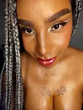 Queen_Amara webcam