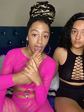 CuteBubbles13th webcam
