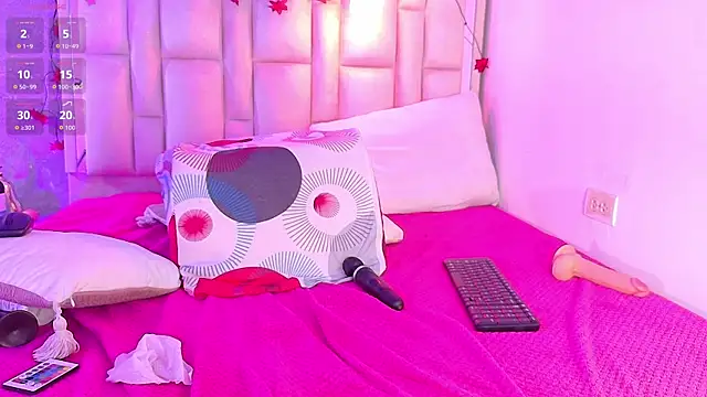 LunaRose18 webcam