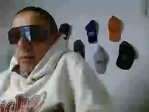 AlekNoir webcam