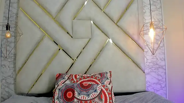 nalalye_cruzz_ webcam