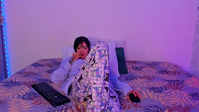 ChloeAddamss webcam
