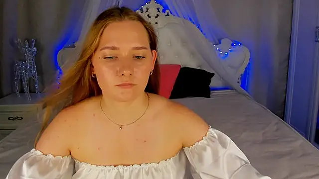 AlinaVice webcam