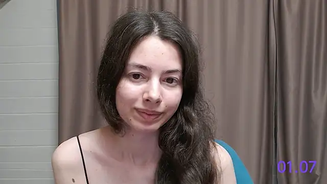 sweet_sweet_angel live cam on StripChat