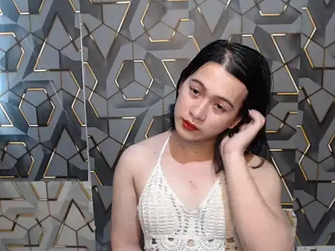 ur_asianpretty webcam