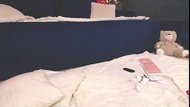 SelenaAllure webcam