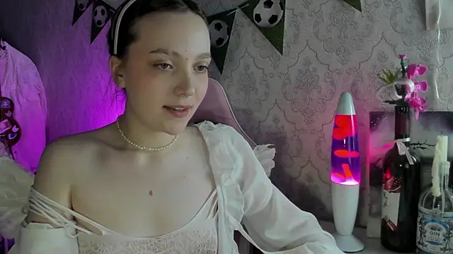RileyNymph webcam