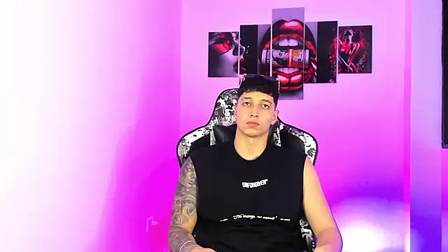eithan_boy_ webcam