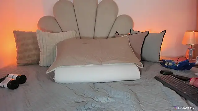 _luuciana_ webcam