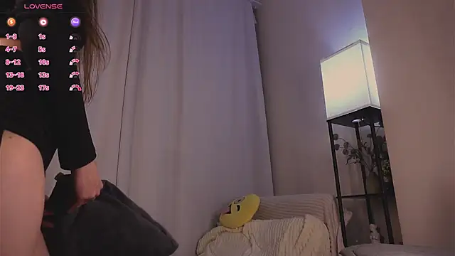 ClarineCasebolt webcam