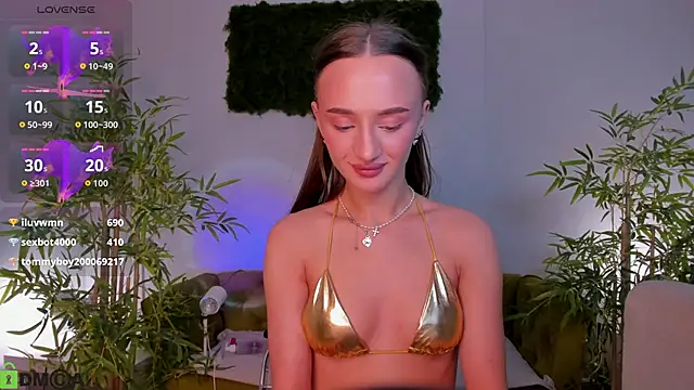 miiss__lulu - Miiss__lulu's free webcam - UK Sex Cams