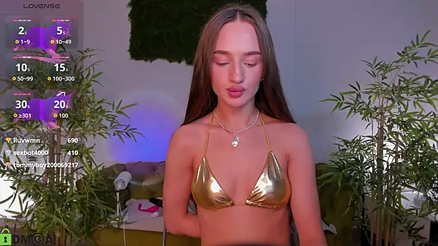 miiss__lulu live cam on StripChat