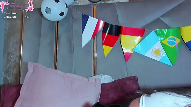 KimDevinne webcam
