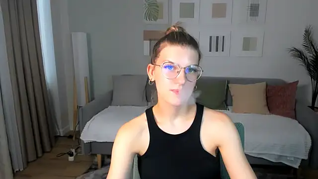 AnnaThorne webcam