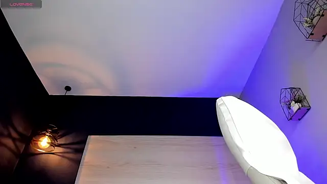 Amber_gold_ webcam