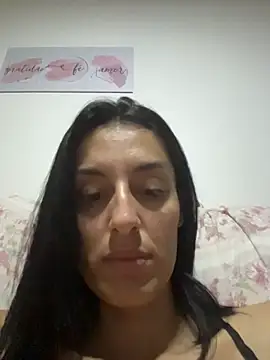 Catmila94 live sex cam