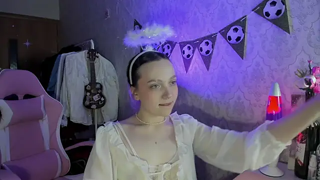 RileyNymph webcam