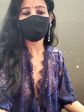 Kanika_76 webcam