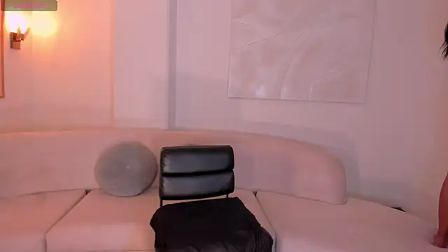 SaphiraJames webcam