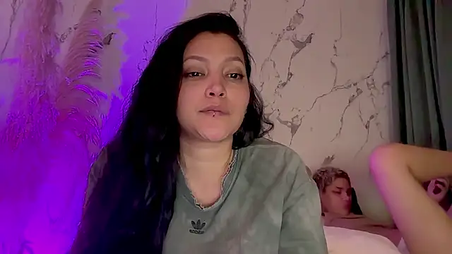 MarcellaGriffin webcam