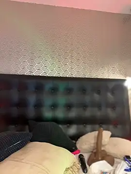MiahWindsor webcam