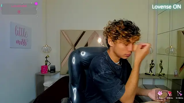 Anyelo_Twink webcam