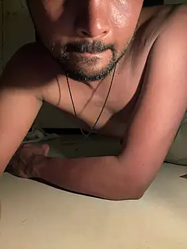 Gujarati-boy-meetbhabhi webcam