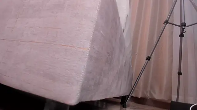 SabrinaWarren_ webcam