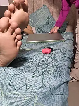 Ari_vibesX webcam