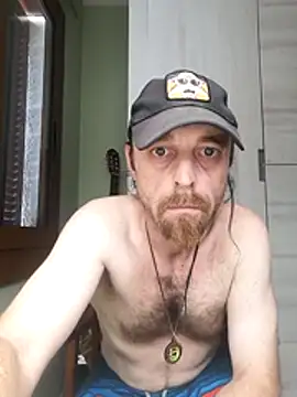Toni13_1983 webcam