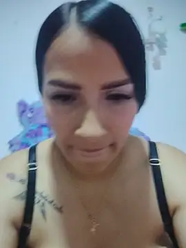 sofia_milky webcam