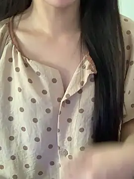 Lilie22 webcam