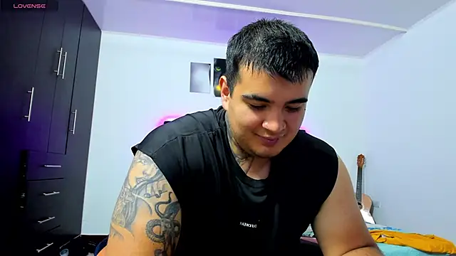 thiago__cp01 live cam on StripChat