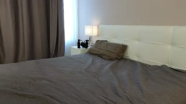 DanikaGudinas webcam