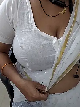 Reshma-09 webcam